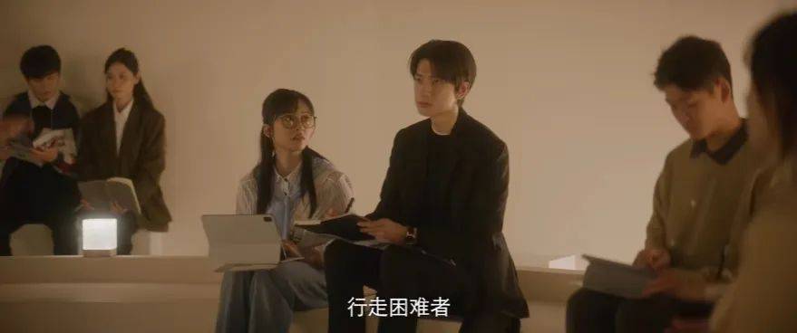 《失笑》：我的“人机”男友